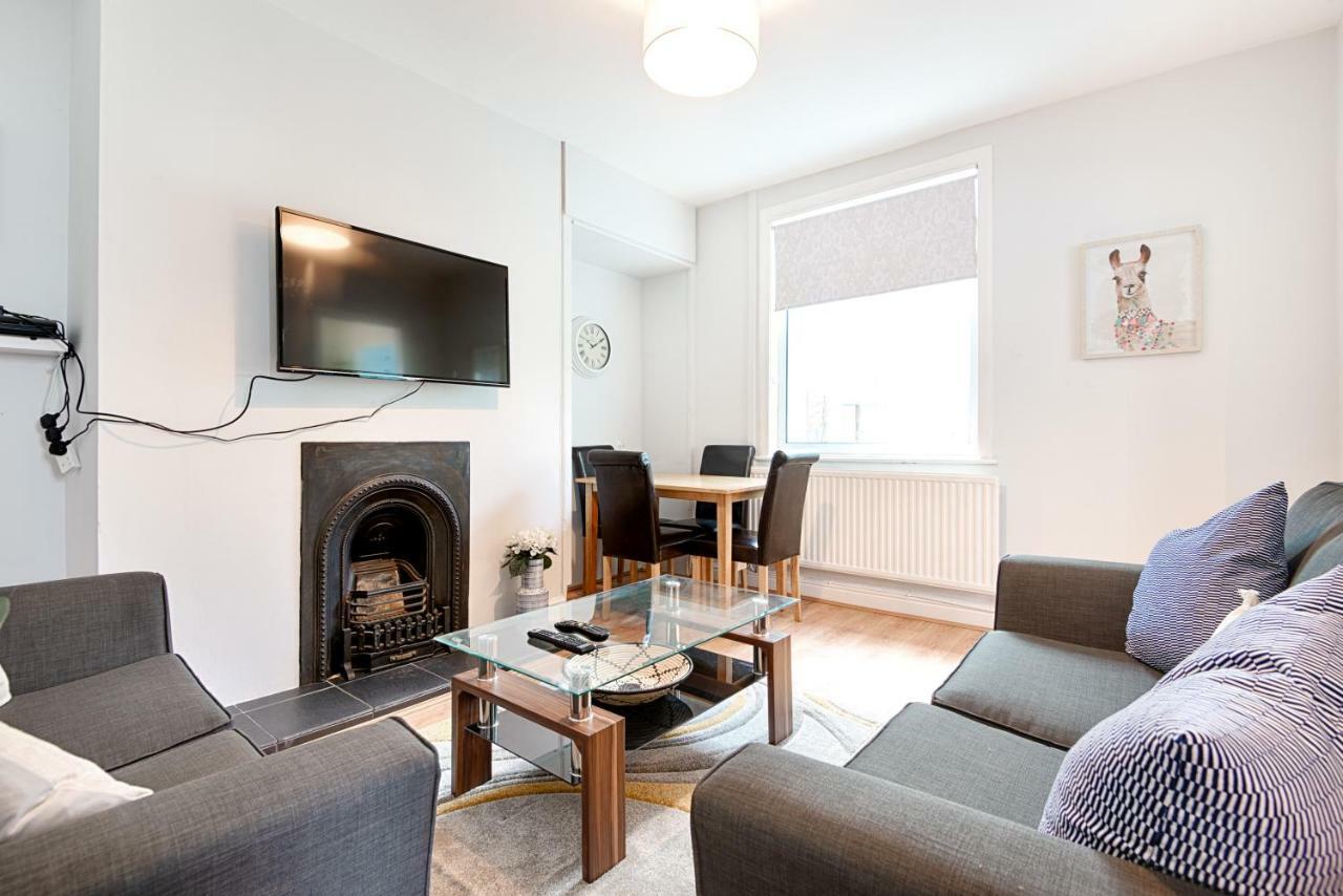 Off Road Parking, Garden, Tv In Every Room Swansea Eksteriør billede